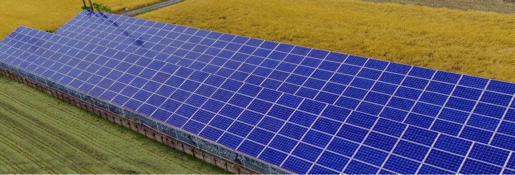 大垣市に設置された太陽光パネル