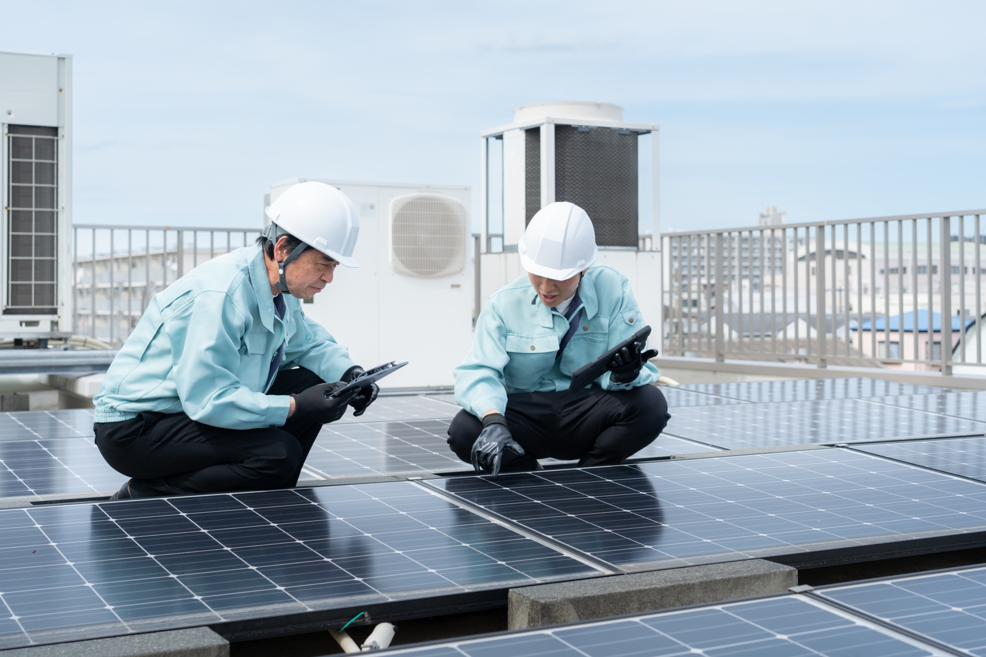 産業用太陽光発電の相見積もりで法人が失敗しないための注意点｜比較すべき7つのポイントと悪質業者の見分け方